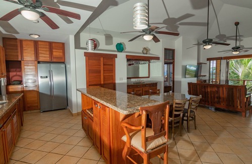 Jiquelite Villa | BEACH VILLA - BEACHFRONT - A/C / HOT SHOWER