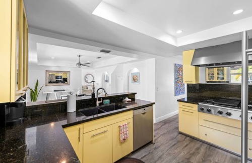 Boca Raton Casa | Beach Villa! Boca Raton! Steps to beach! SUMMER SALE!