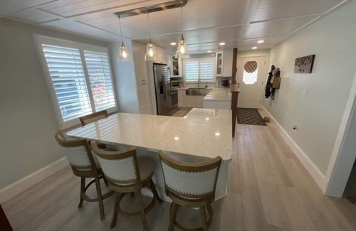 Whitney Beach Villa | Beach Villa in Spanish Main