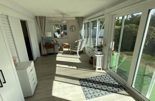 Whitney Beach Villa | Beach Villa in Spanish Main