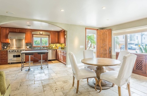 Playa Del Rey Casa | VILLA en la playa en Playa Del Rey!