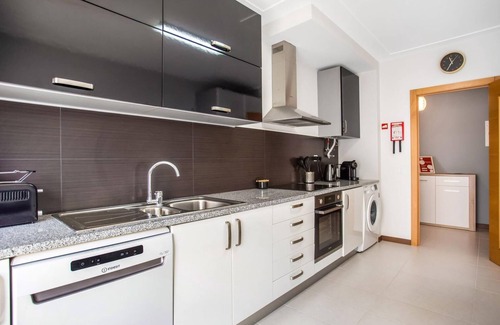 Nazare Condominio | Beach Waves Home