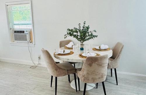 Bayou Oaks Apartamento | Beach, Work & Relax I Sarasota Gem I Monthly Disc