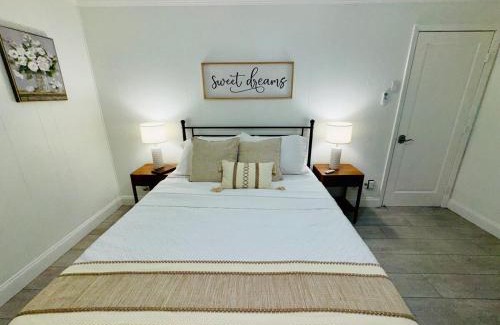 Bayou Oaks Apartamento | Beach, Work & Relax I Sarasota Gem I Monthly Disc