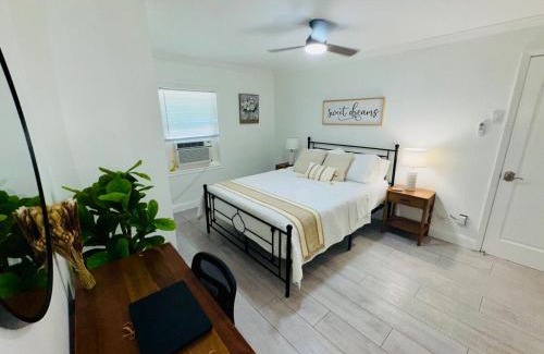 Bayou Oaks Apartamento | Beach, Work & Relax I Sarasota Gem I Monthly Disc