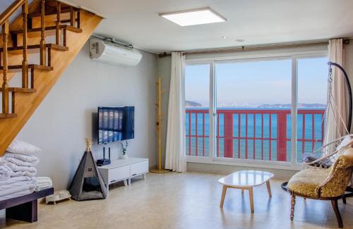 Geoje Casa | Beachblue Pension Geoje