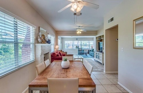 Clearwater Beach Casa | Beachcomber Beach House - Weekly Rental Just Steps To White Sand Beach! 2 Bedroom Home by Redawning