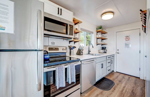 Yachats Casa | Beachcomber: Beachfront Escape Unit #4