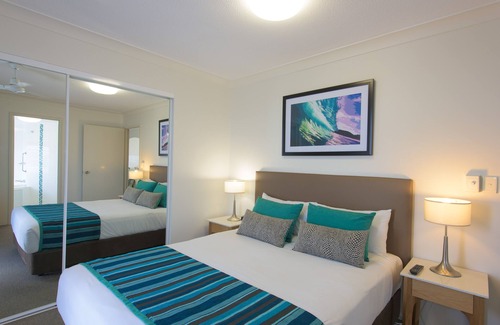 Coolangatta Hotel | Beachcomber International Resort