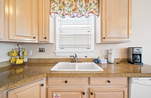 Gulf Lagoon Beach Condominio | Beaches and Dreams by Book That Condo