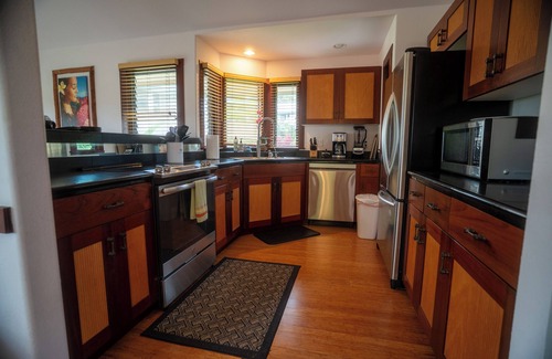 Princeville Villa | Beaches at your doorstep, Breathtaking Hawaiian Villa at Hanalei Bay