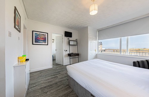 Prestatyn Hotel | Beaches Chalets