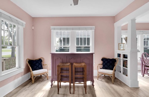 Palm Harbor Casa | Beaches, Downtown, Breweries, Trail, Gameroom, Bikes, Kayaks & Fully Renovated!