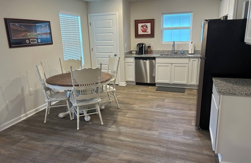 Foley Casa | Beaches, Theme Parks, Concert Venues, Athletic Events, and Shopping!