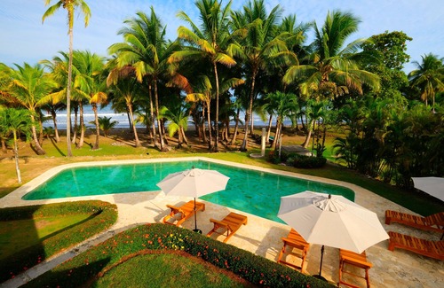 Paquera Casa | Beachfront Home w/Pool in a Private Complex - Golf & Country Club.