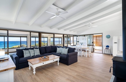 Peppermint Grove Beach Casa | Beachfront Mansion by Peppy Beach Retreats®