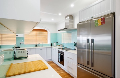 Peppermint Grove Beach Casa | Beachfront Mansion by Peppy Beach Retreats®