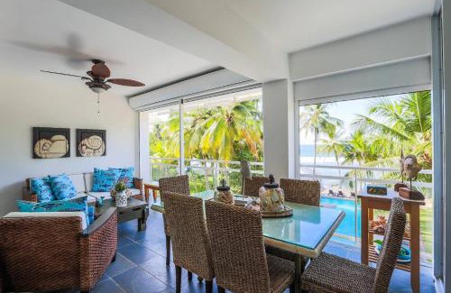 Juan Dolio - El Pueblo Apartamento | Beachfront 4beds Jacuzzi Privacy Full Kitchen