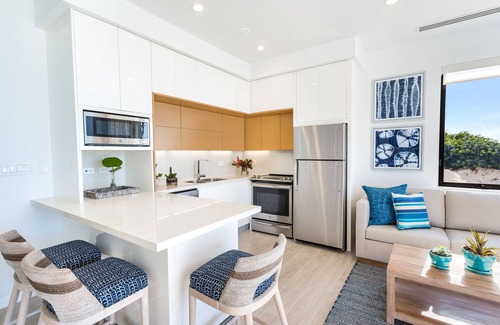 West End Village Condominio | Beachfront 1-Bedroom + Hot Tub at Award-winning Tranquility Beach on Meads Bay