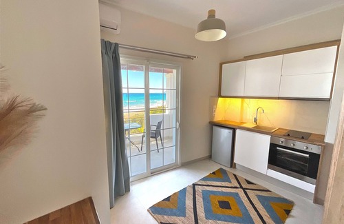 Agios Gordios Apartamento | Beachfront 2-bed Luxury Suite - Agios Gordios Corfu Greece