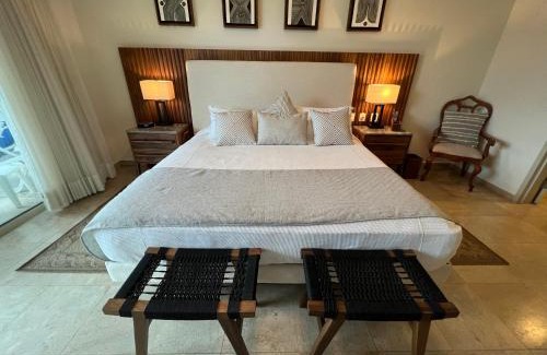 Nuevo Vallarta Apartamento | Beachfront 2 bedroom Condo in Playa Royale Resort, Nuevo Vallarta