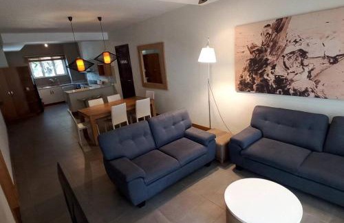 Bain Boeuf Apartamento | Beachfront 2 Bedroom Apartment