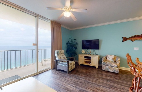 El Centro Beach Casa | Beachfront, 24th Floor