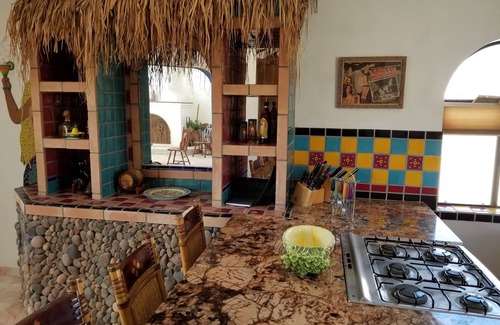 Puerto Peñasco Casa | ¡ESPECIALES DE MAYO Y VERANO! FRENTE A LA PLAYA. 4 BDRMS. Ofertas y llamadas de información Kim