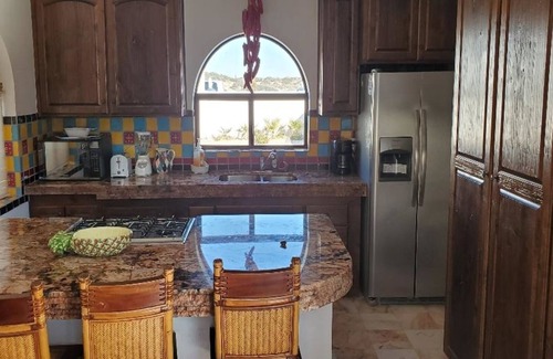 Puerto Peñasco Casa | ¡ESPECIALES DE MAYO Y VERANO! FRENTE A LA PLAYA. 4 BDRMS. Ofertas y llamadas de información Kim