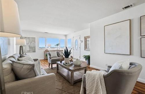 Old Towne Casa | Beachfront 3 Bedroom 3 Bath In Seal Beal, Ca