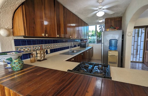 Manzanillo Condominio | Beachfront 3 BR 2BA Condominium