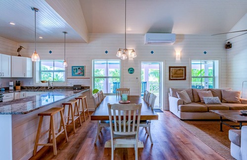 Hope Town Casa | Beachfront 4 bed 3 bath luxury home with dock access, Hope Town settlement area