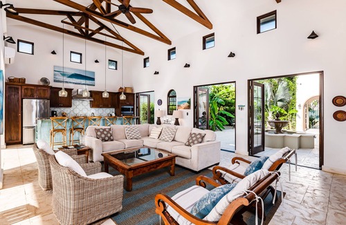 Playa Langosta Casa | BEACHFRONT 5BR Luxury Villa "Carolina Del Mar", Memorable Sunset Views.