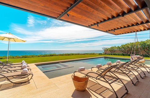San José del Cabo Villa | Beachfront 6BR Luxury Villa in RC West Enclave!