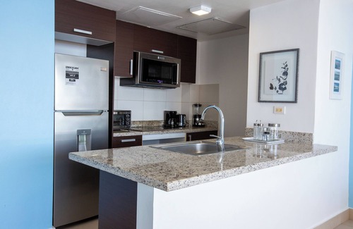 Juan Dolio - El Pueblo Apartamento | FrentePlaya| 9noPiso|ParqueoPriv.|CocinaFull !
