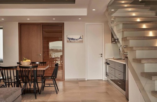 Riglia Villa | Beachfront Alassa Villas with Private Pools