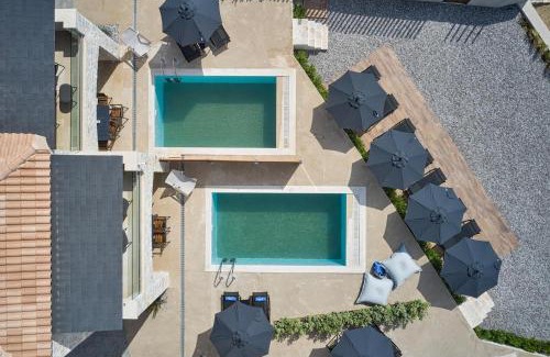 Riglia Villa | Beachfront Alassa Villas with Private Pools