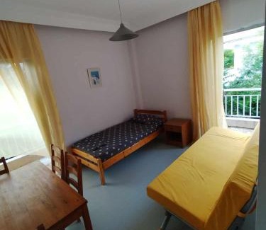 Paralia Dionysiou Apartamento | Beachfront apartment 10m from the beach