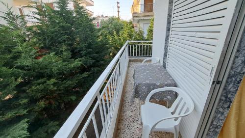 Paralia Dionysiou Apartamento | Beachfront apartment 10m from the beach