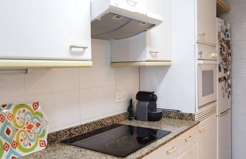 Torredembarra Apartamento | Apartamento en Torredembarra con Piscina, Primera Línea de Playa