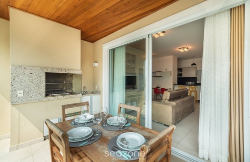 Santinho Apartamento | Beachfront Apartment w/ View Beach Santinho Asr204