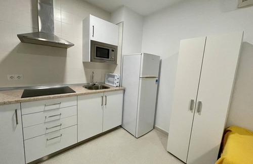 Torrox Costa Apartamento | Apartamento en primera línea de playa con aire acondicionado y Wi-Fi en Torrox-Costa