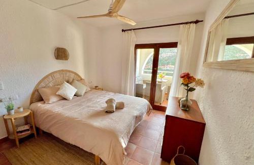 Ciutadella de Menorca Apartamento | Beachfront Apartment in Cala Morell