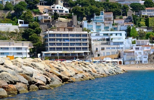 L'Estartit Apartamento | Apartamento Frente al Mar con Piscina