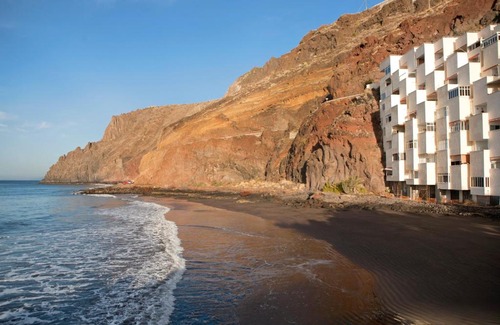 Santa Cruz de Tenerife Apartamento | Beachfront apartment in paradise