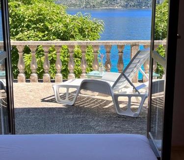 Kneza Apartamento | Beachfront Apartment Mery, Kneže
