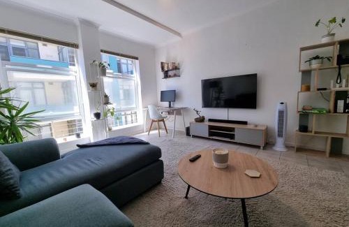 Muizenberg Apartamento | Beachfront Apartment on Muizenberg Surfers Corner