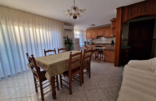 Furadouro Apartamento | "Beachfront apartment - Praia do Furadouro with Wi-Fi"