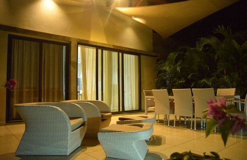 La Mivoie Condominio | Apartamento en primera línea de playa con impresionantes vistas al mar.