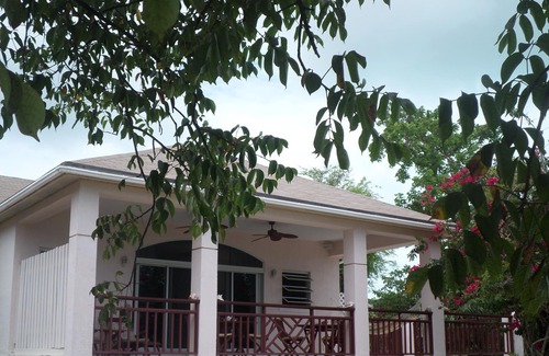 Great Exuma Apartamento | ESPACIOSO 'EN LA PLAYA' ¡Apartamento de un dormitorio KING & TURTLES! CS